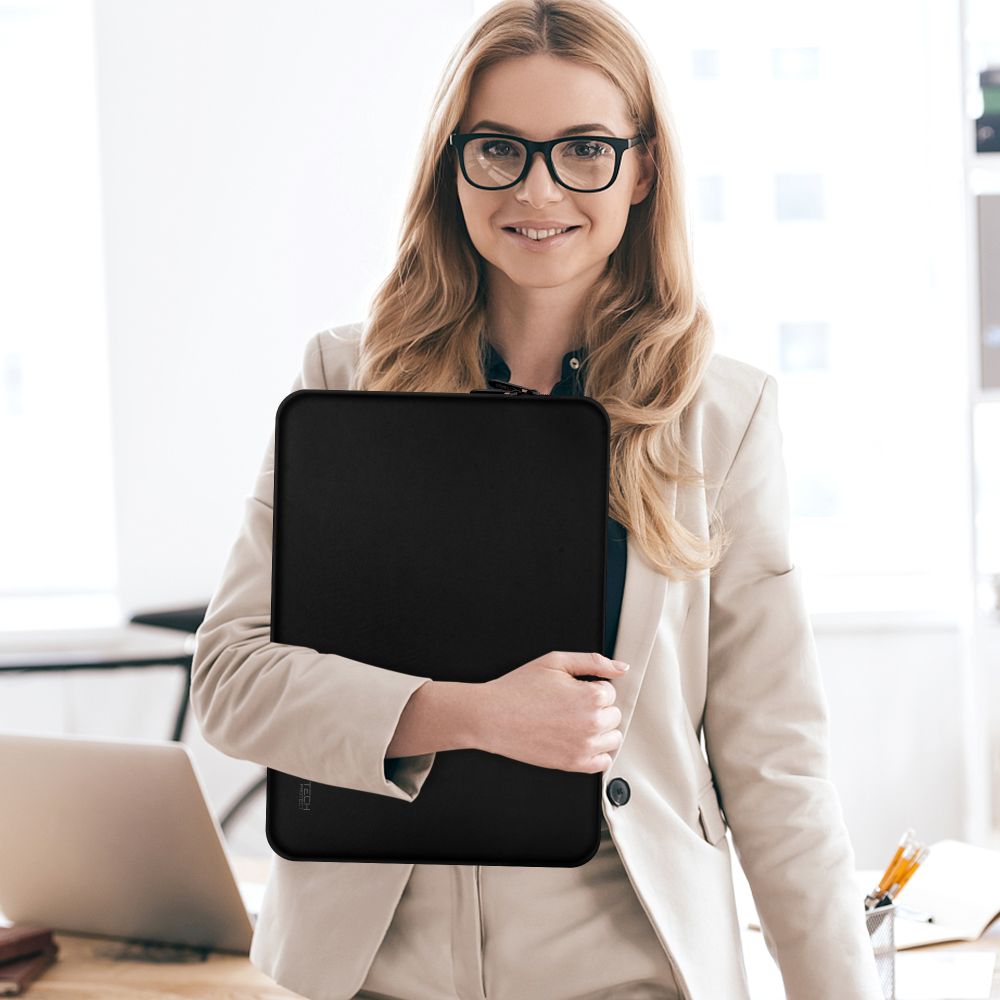 Tech-Protect Neoprenhülle für einen 15-16 Zoll-Laptop Schwarz
